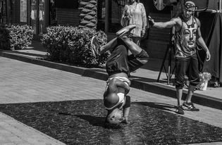 华体会app下载-“2025世界运动会：运动舞蹈，舞者用节奏打破极限，激烈角逐精彩不停”