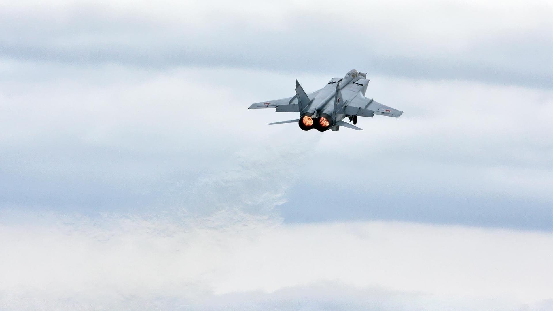 博卡需平衡攻守结构,避免中场断层,博卡的主场是哪个球场