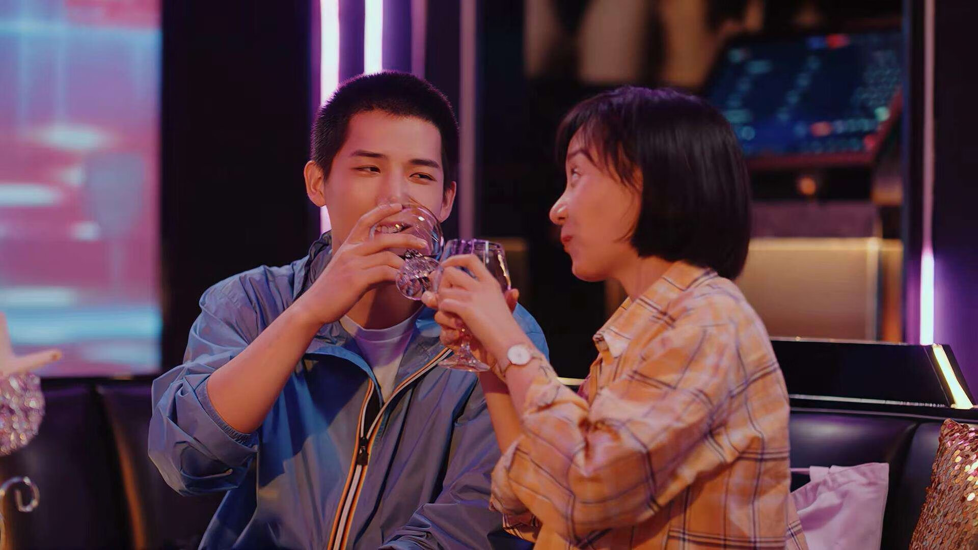 华体会网址-世界杯激情逐鹿：点燃全球的足球盛宴，世界杯足球精彩集锦